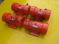 YZS振動(dòng)電機(jī):激振能力強(qiáng)，拆卸方便。