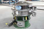 600型三次元振動篩，產(chǎn)量可達500kg/h。